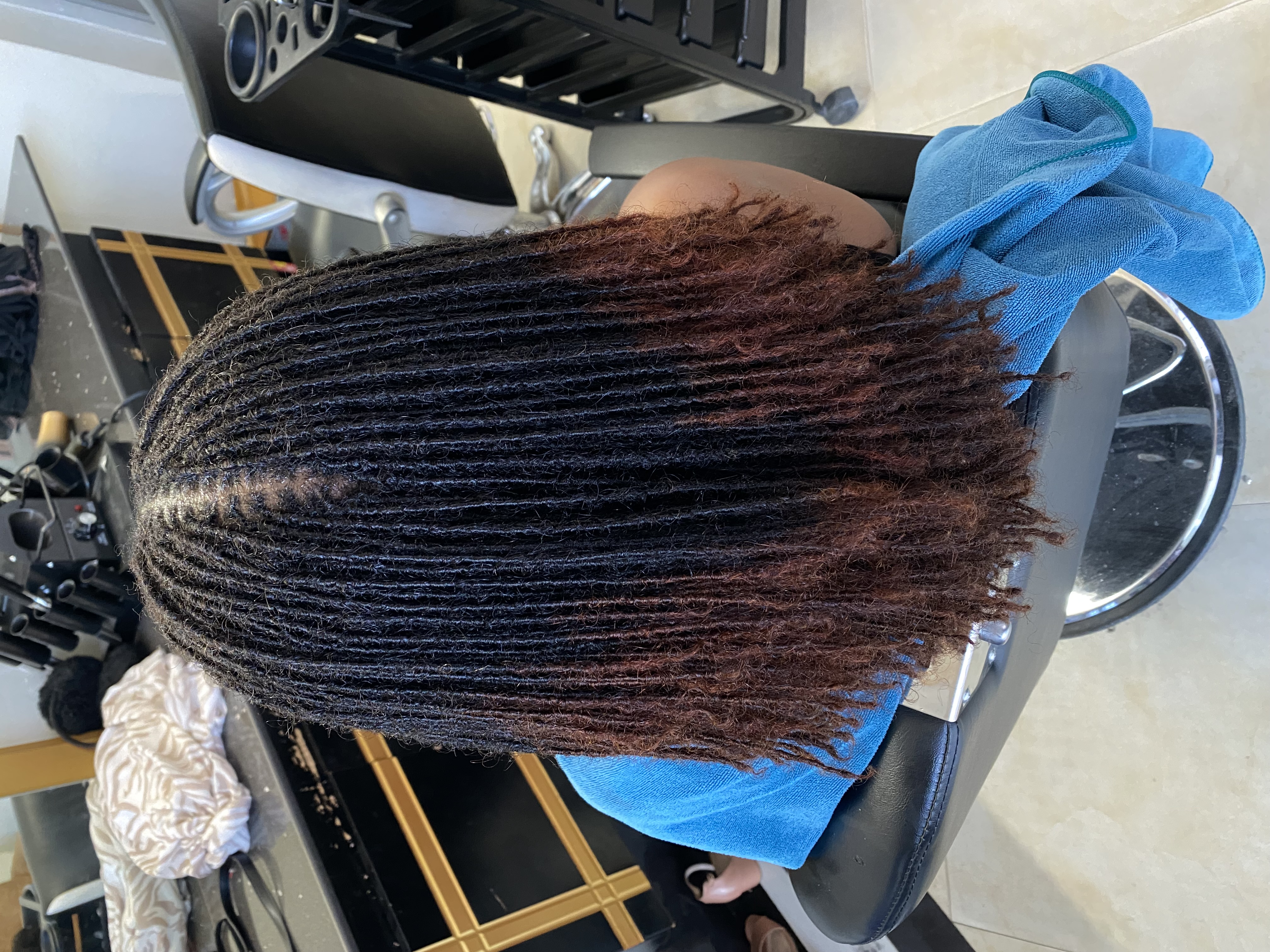 Microlocks Extensions on Natural Hair: The Real Deal for Long-Lasting Hairstyles