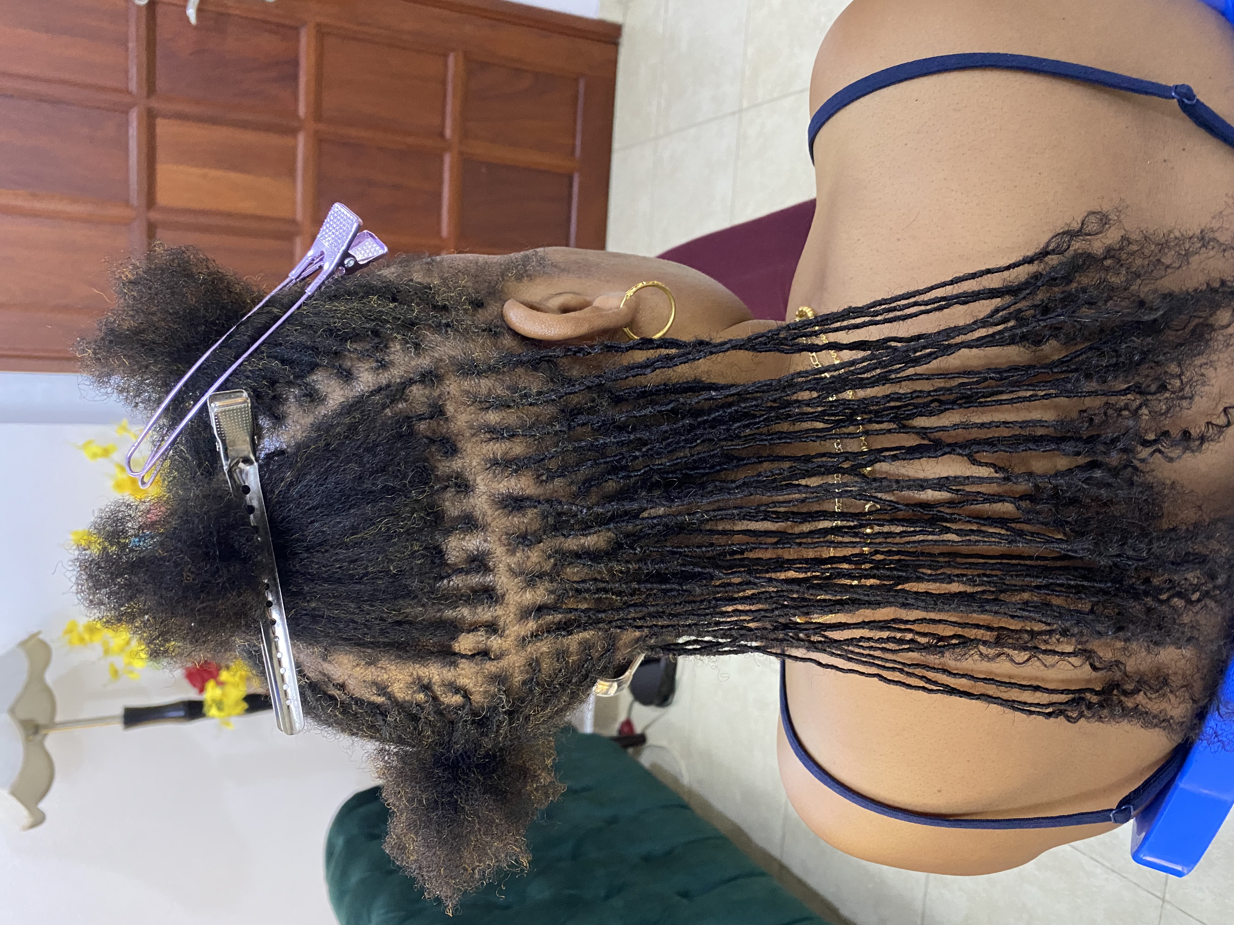 Microlocks Extensions on Natural Hair: The Real Deal for Long-Lasting Hairstyles