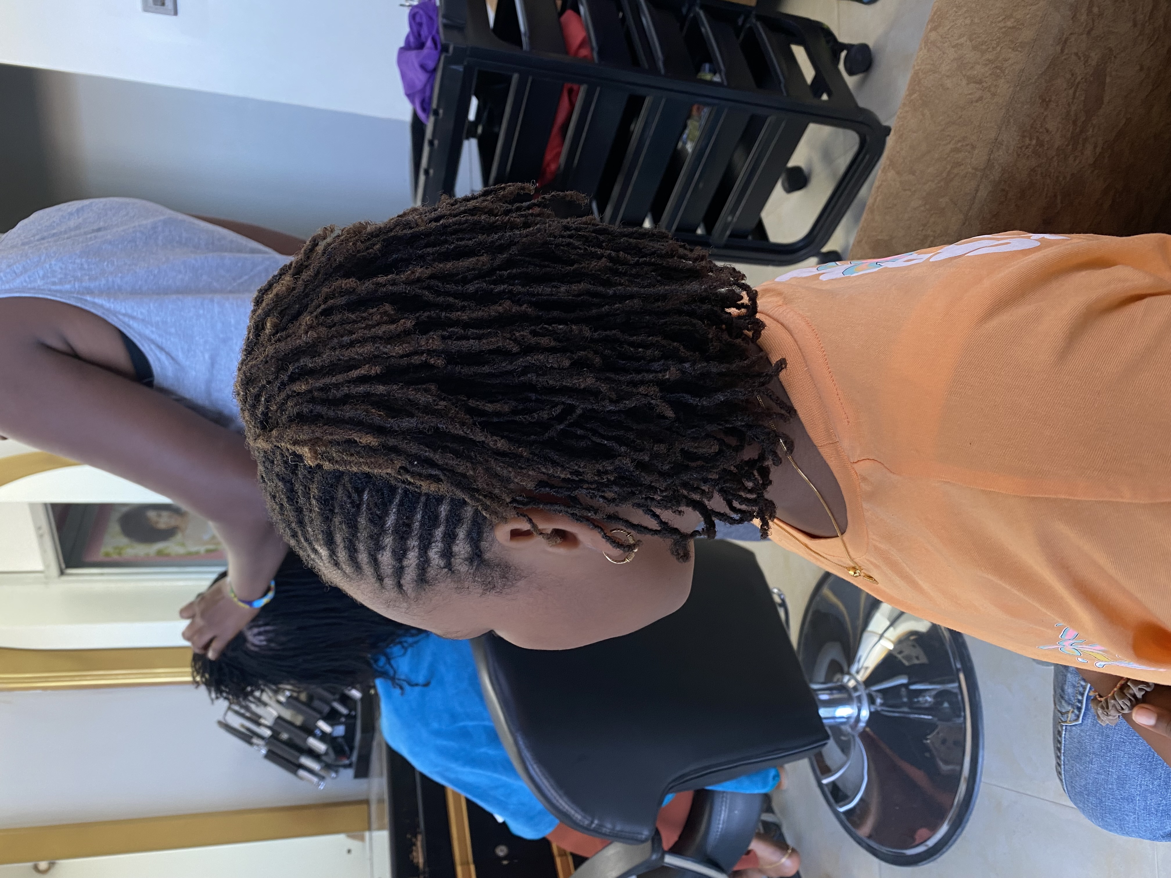 Microlocks Styling: Discover the Versatility of Your Locks