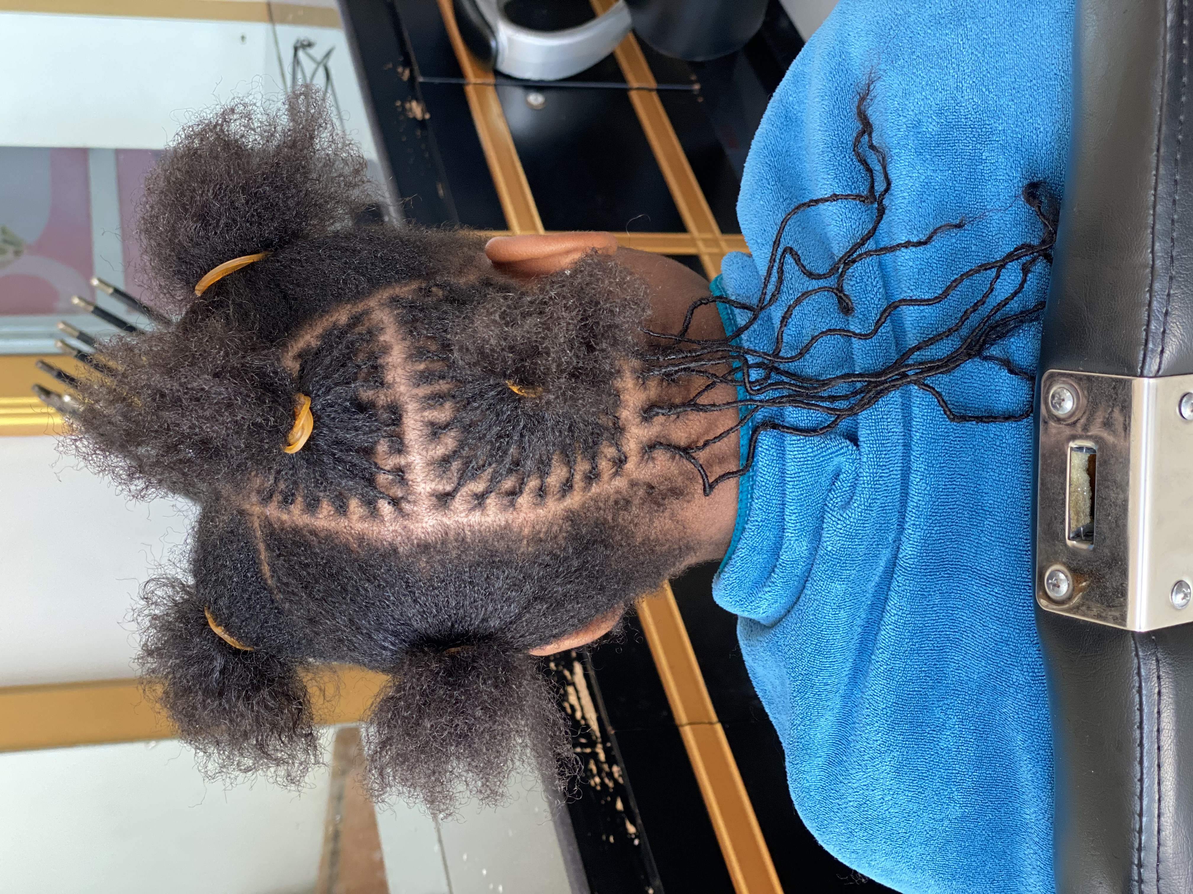Microlocks Size Matters: How the Size of Your Microlocks Can Affect Your Hair, Look & Journey