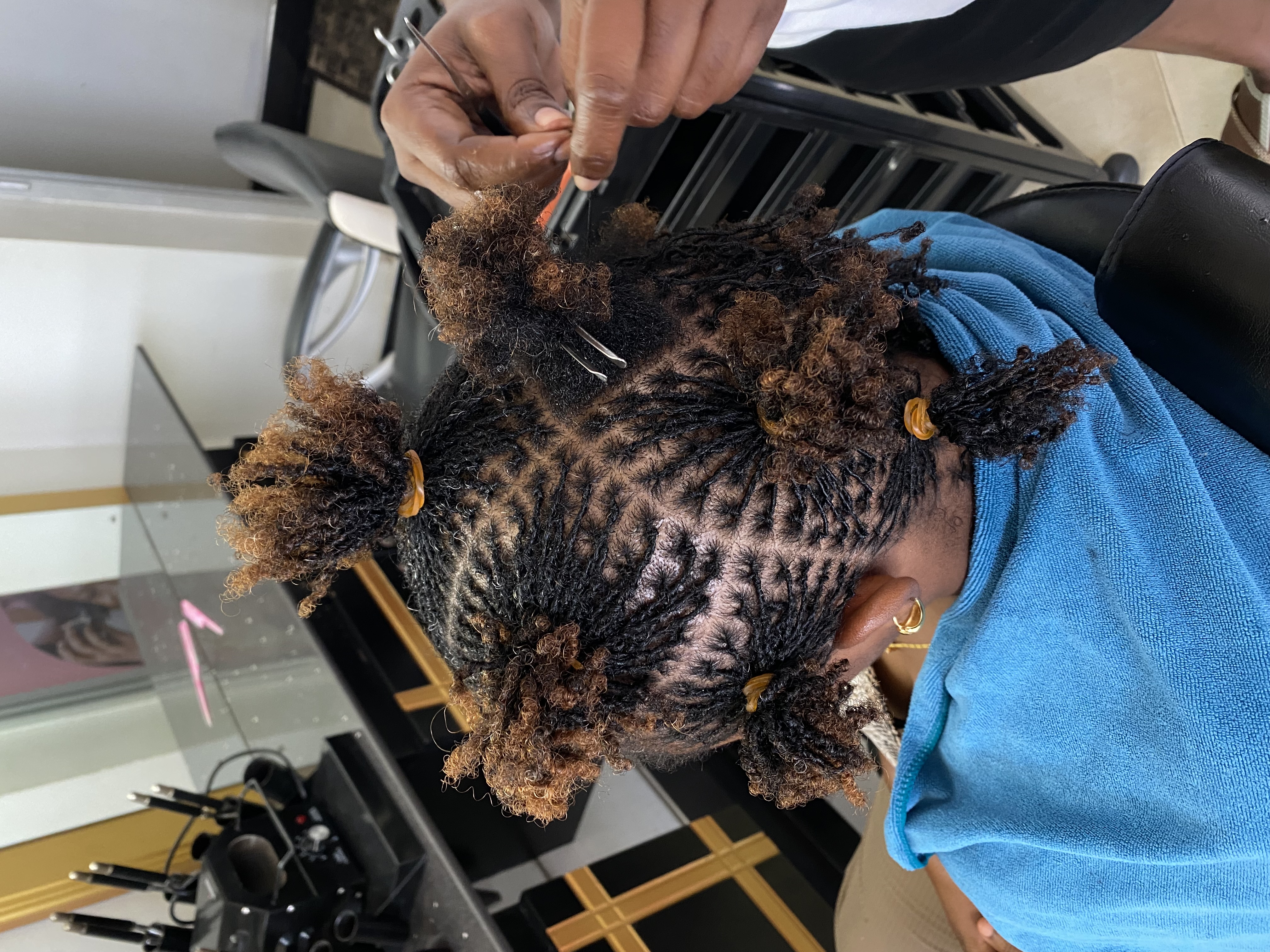 Microlocks Size Matters: How the Size of Your Microlocks Can Affect Your Hair, Look & Journey